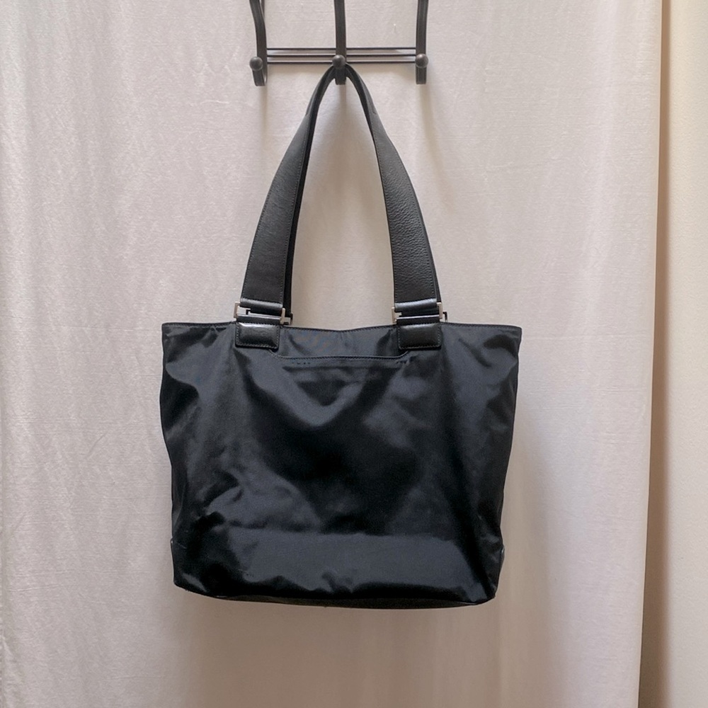 Tumi travel tote